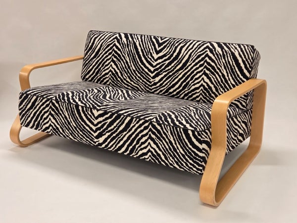 Artek 544 sofa