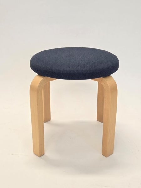 Artek NE60 children's stool