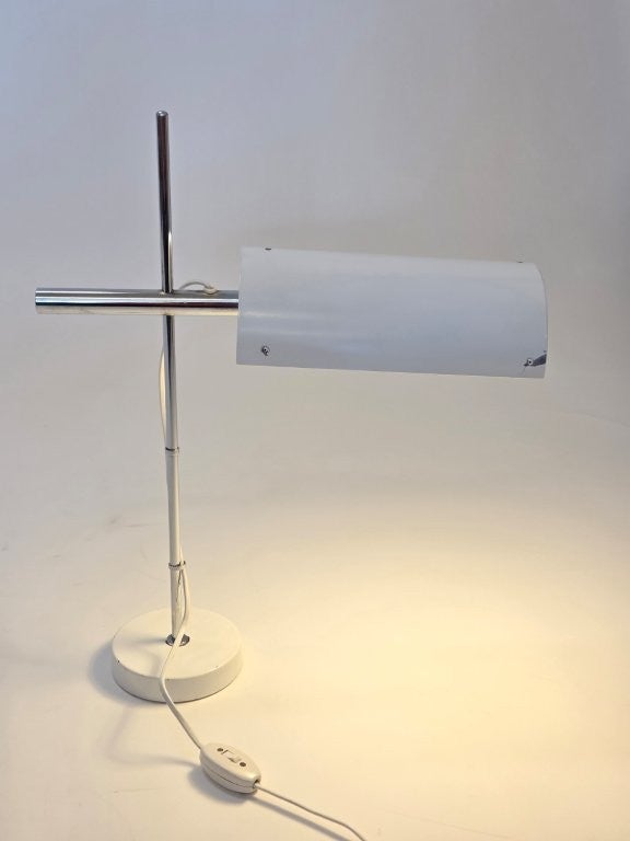 Artek BS712 table lamp