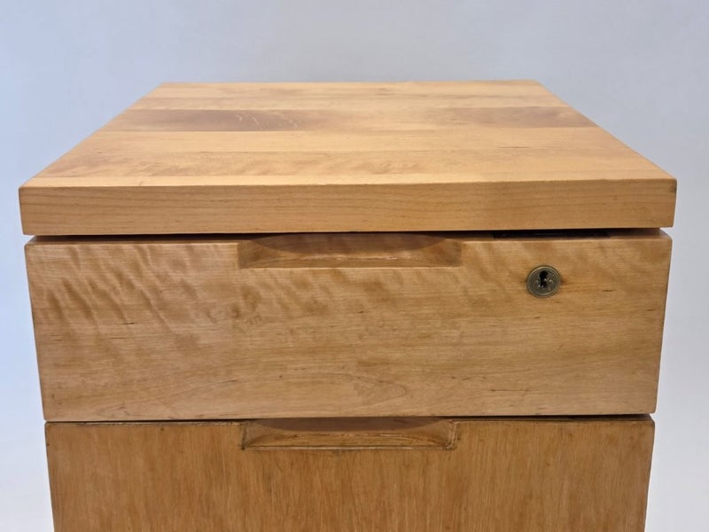 Artek cabinet